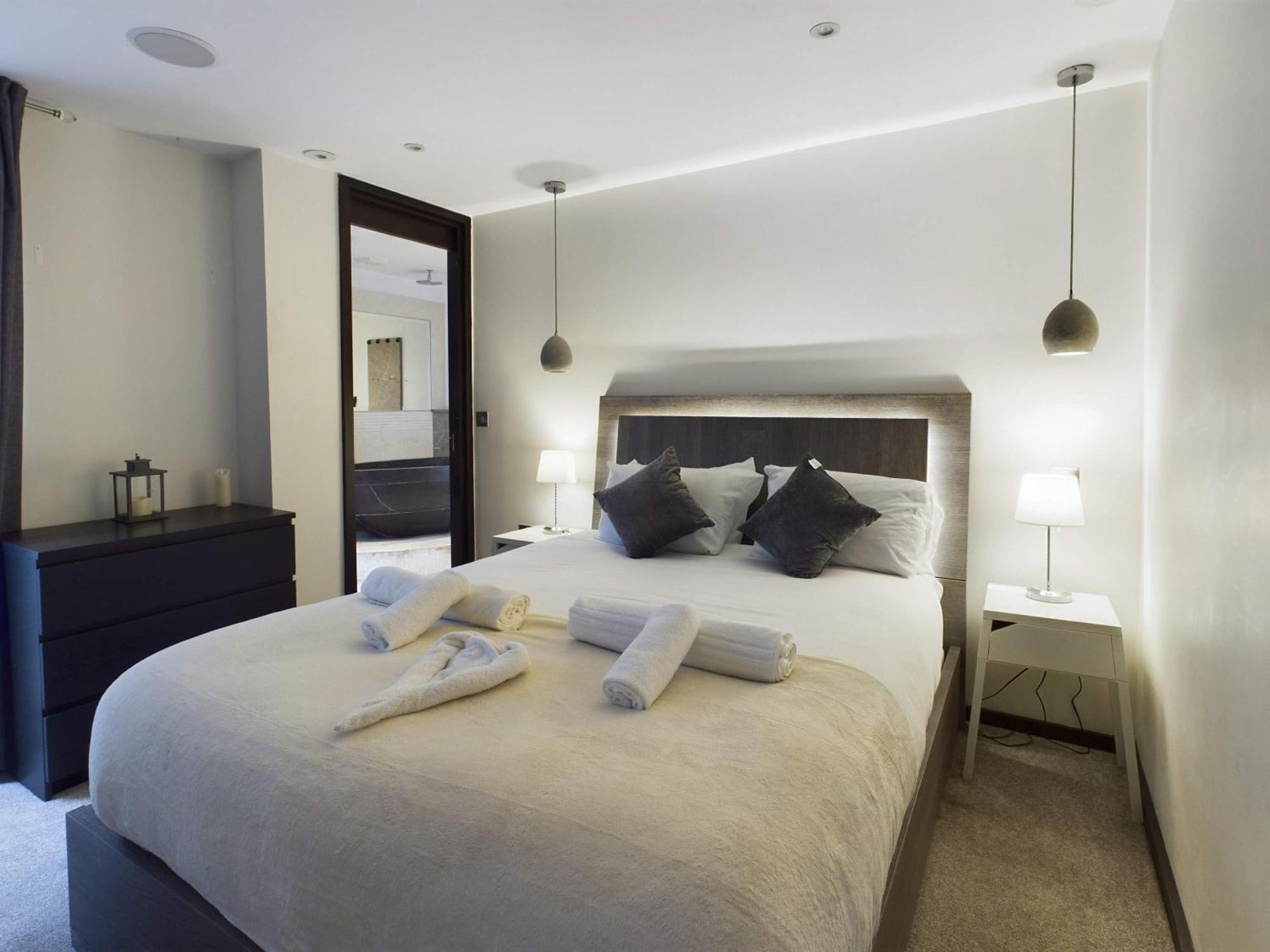Luxurious 3 Bedroom In * Belfast