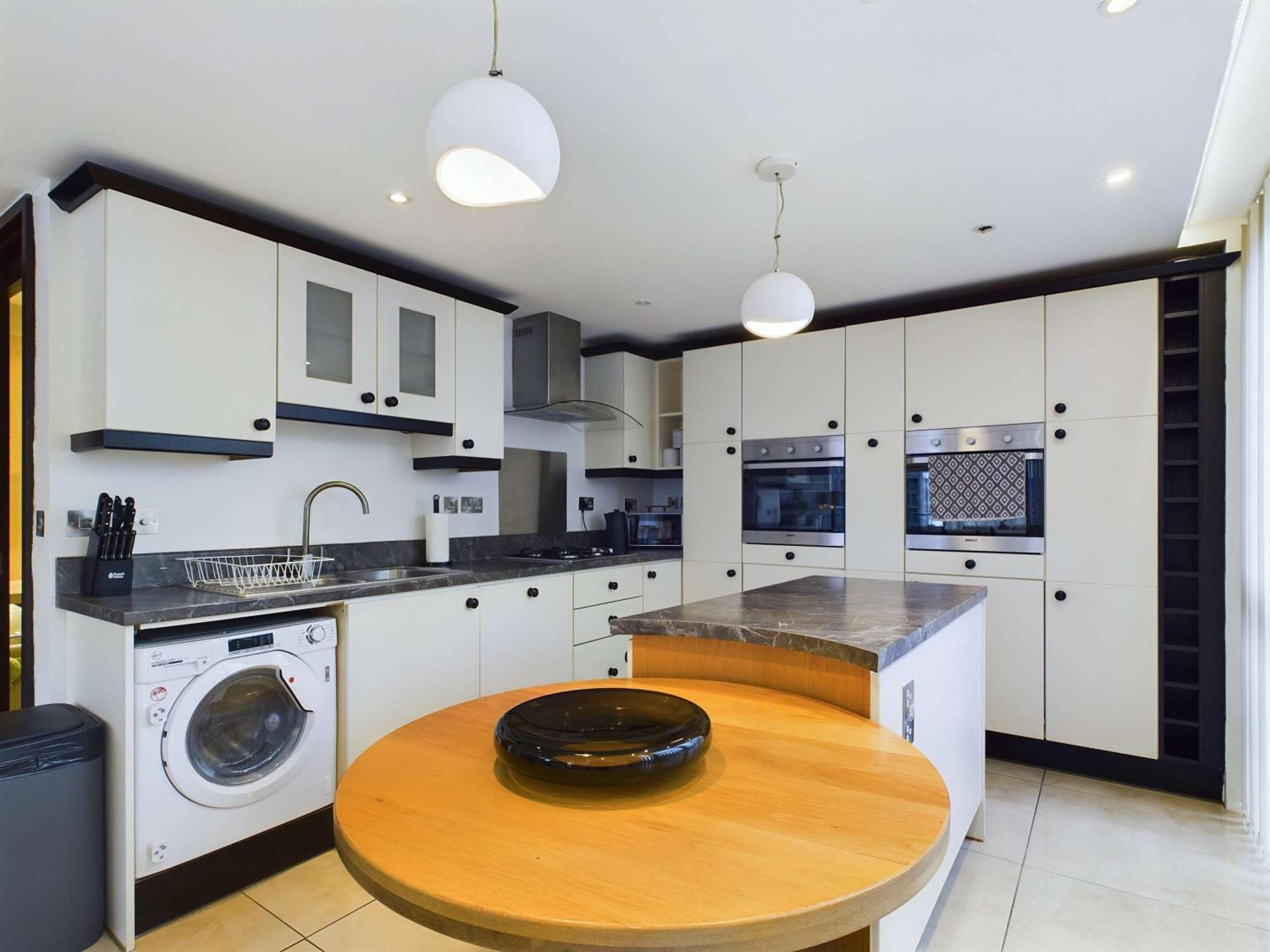 Luxurious 3 Bedroom In Belfast
